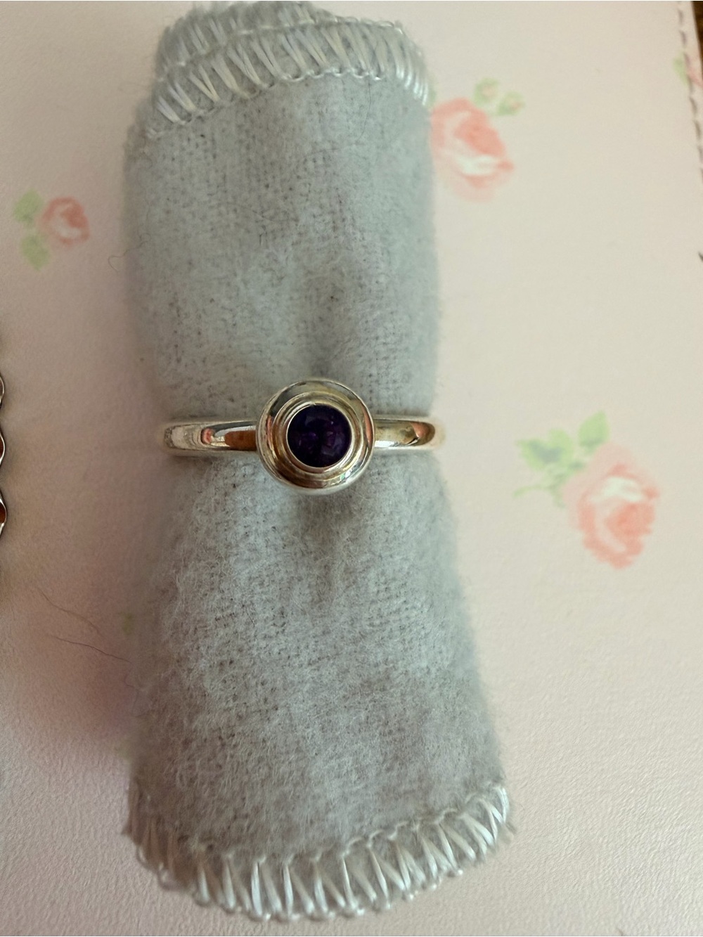 RETIRED JAMES AVERY REMEMBRANCE RING STERLING SILVER AMETHYST FEBRUARY SZ 6.5